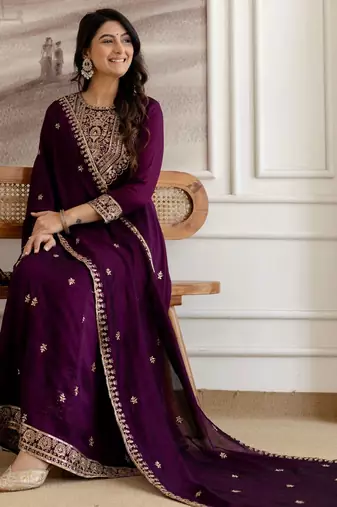 women ethnic motifs embroidered regular  silk kurta with trousers & with dupatta
