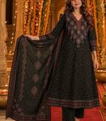 women ethnic motifs printed regular  cotton kurta with trousers & with dupatta
