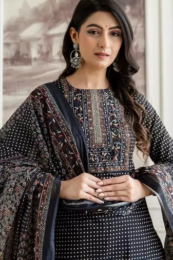 women ethnic motifs printed regular sequinned  cotton kurta with trousers & with dupatta