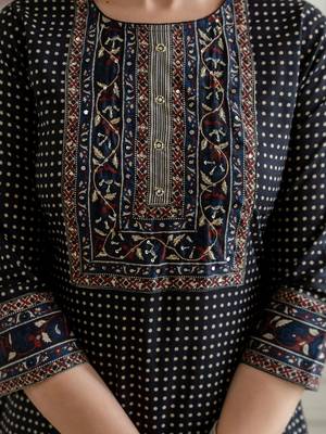 women ethnic motifs printed regular sequinned  cotton kurta with trousers & with dupatta 3