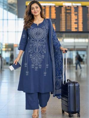 women ethnic motifs printed regular  cotton kurta with palazzos & with dupatta 1