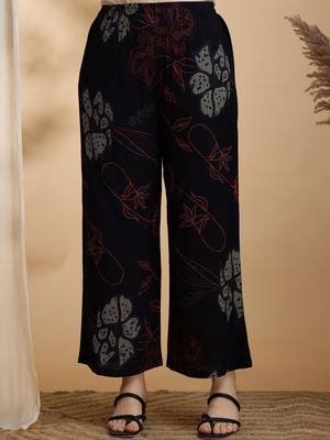 women floral printed regular sequinned a-line kurta with palazzos 4