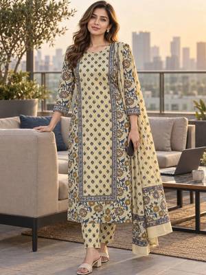 women floral printed regular  cotton kurta with trousers & with dupatta 1