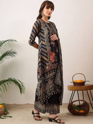 ethnic motifs printed straight kurta with palazzos & dupatta 5