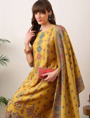 women ethnic motifs printed regular mirror work kurta with palazzos & with dupatta 3