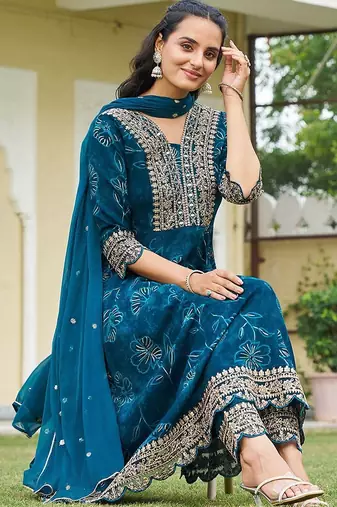 women floral printed panelled thread work kurta with trousers & with dupatta