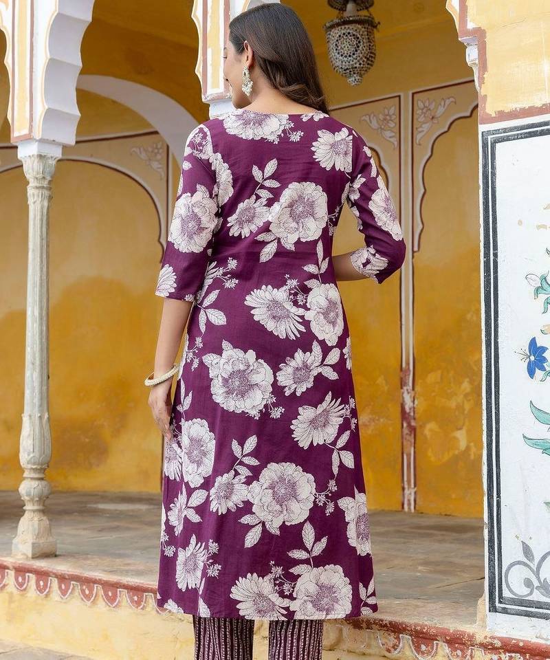 women floral printed pleated  cotton kurta with trousers & with dupatta