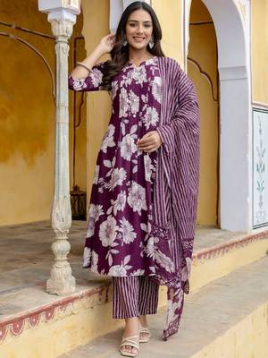 women floral printed pleated  cotton kurta with trousers & with dupatta 7