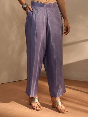 floral printed keyhole neck straight kurta with trousers & dupatta 7