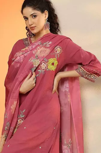 women floral embroidered regular thread work kurta with trousers & with dupatta