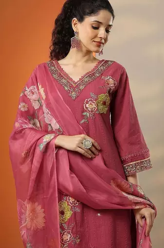 women floral embroidered regular thread work kurta with trousers & with dupatta