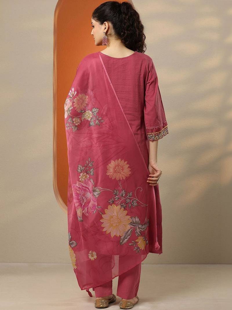 women floral embroidered regular thread work kurta with trousers & with dupatta