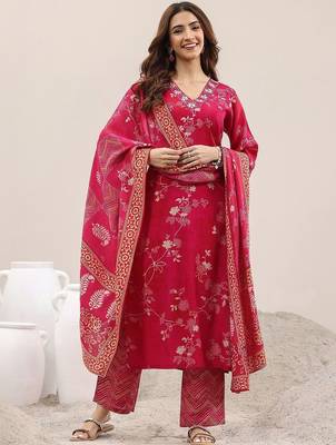 women floral printed regular thread work kurta with trousers & with dupatta 5