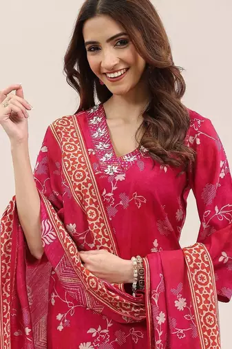 women floral printed regular thread work kurta with trousers & with dupatta