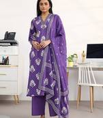 women floral printed regular cotton blend kurta with palazzos & with dupatta