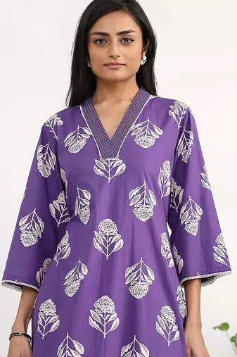 women floral printed regular cotton blend kurta with palazzos & with dupatta