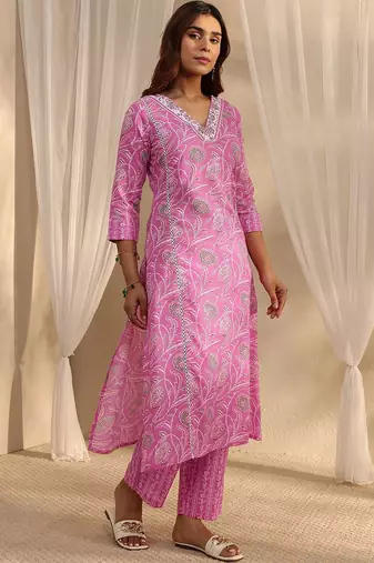 women floral printed regular thread work kurta with trousers & with dupatta