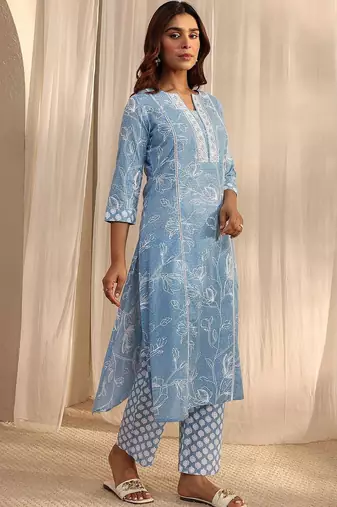 women floral printed regular thread work kurta with trousers & with dupatta