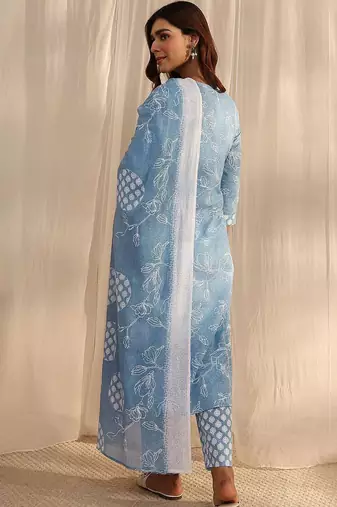 women floral printed regular thread work kurta with trousers & with dupatta