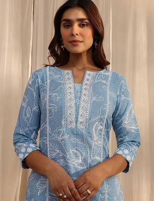 women floral printed regular thread work kurta with trousers & with dupatta 5