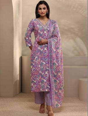 women ethnic motifs printed regular thread work kurta with trousers & with dupatta 1