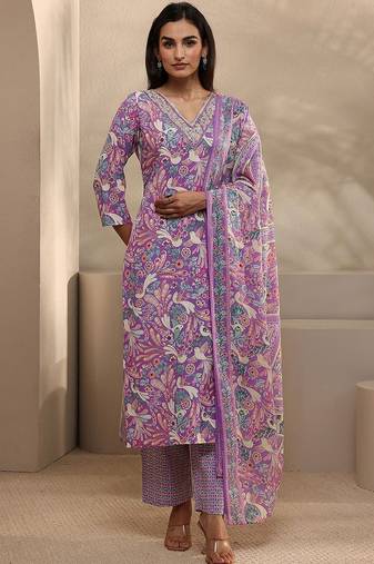 women ethnic motifs printed regular thread work kurta with trousers & with dupatta