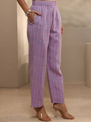 women ethnic motifs printed regular thread work kurta with trousers & with dupatta 7