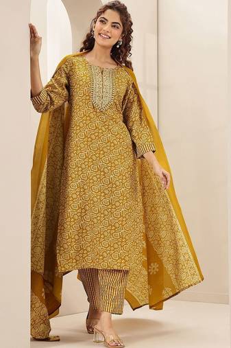 women ethnic motifs printed regular thread work kurta with trousers & with dupatta