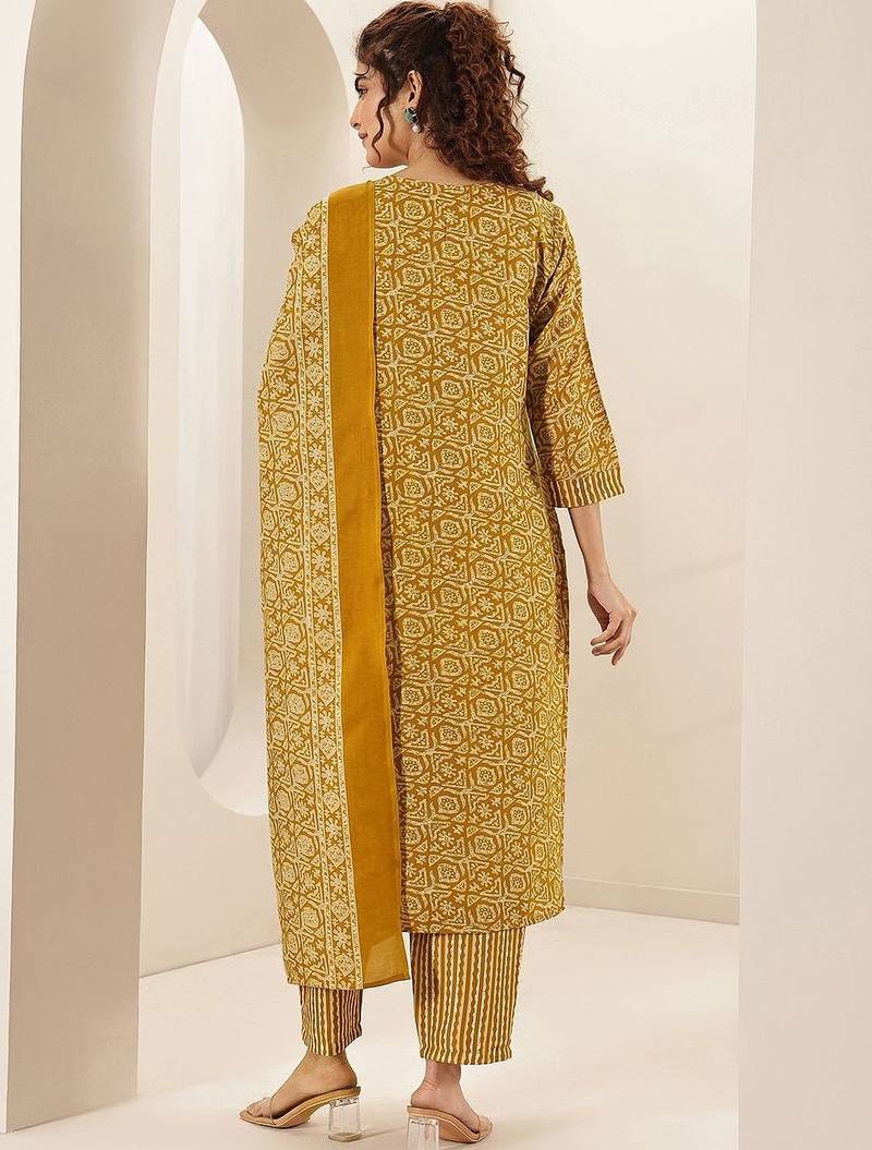 women ethnic motifs printed regular thread work kurta with trousers & with dupatta