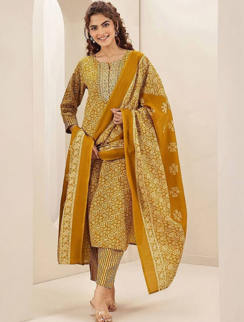 women ethnic motifs printed regular thread work kurta with trousers & with dupatta