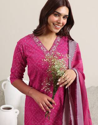ethnic motifs printed v-neck thread work straight kurta with trousers & dupatta 2