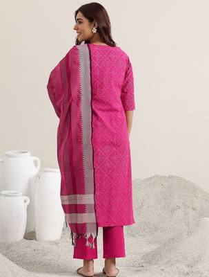 ethnic motifs printed v-neck thread work straight kurta with trousers & dupatta 4