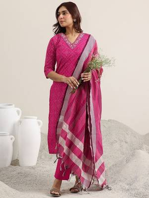 ethnic motifs printed v-neck thread work straight kurta with trousers & dupatta 5