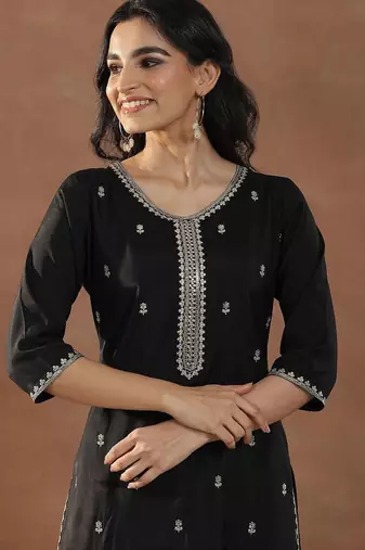 women floral embroidered regular kurta with trousers & with dupatta