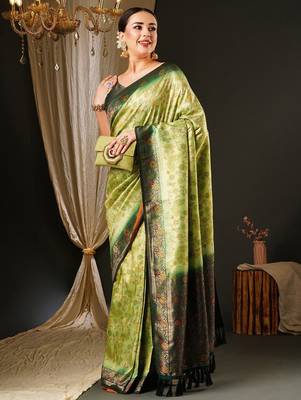 Green ethnic motifs woven design zari kanjeevaram saree 2