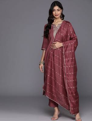 floral yoke design regular sequinned straight kurta with trousers & dupatta 2