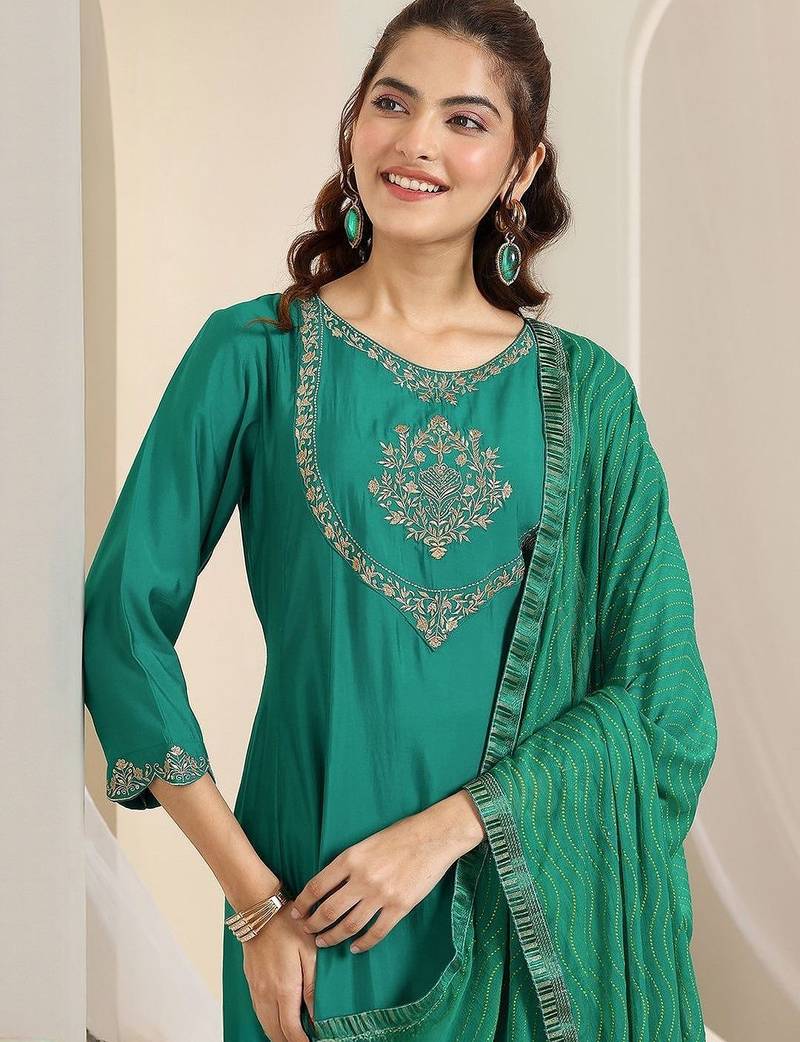women ethnic motifs embroidered a-line kurta with trousers & dupatta