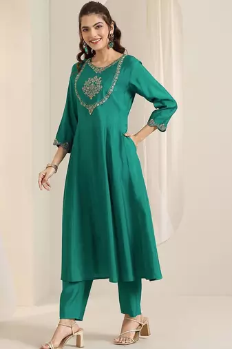 women ethnic motifs embroidered a-line kurta with trousers & dupatta