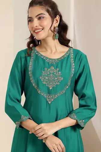 women ethnic motifs embroidered a-line kurta with trousers & dupatta