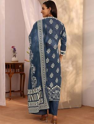 women ethnic motifs printed regular thread work kurta with palazzos & with dupatta 4
