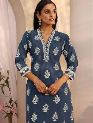 women ethnic motifs printed regular thread work kurta with palazzos & with dupatta 5