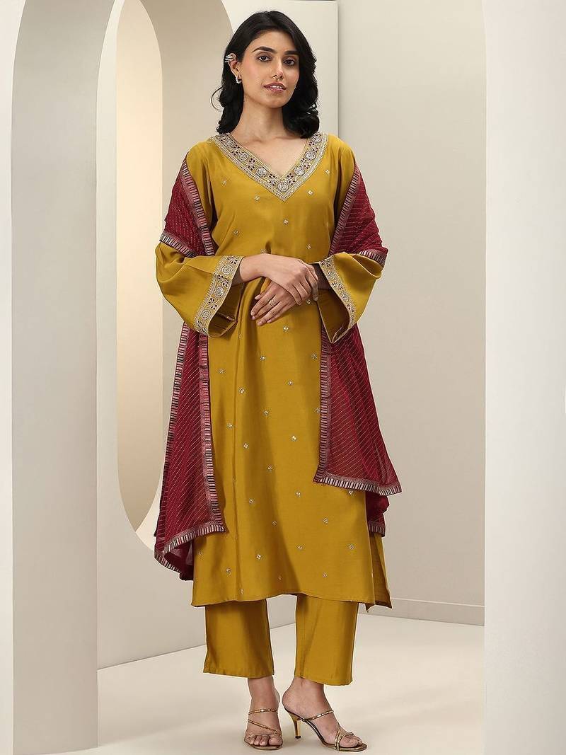 women ethnic motifs embroidered kurta with trousers & dupatta