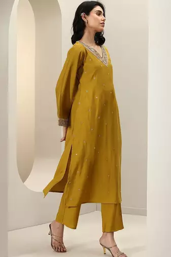 women ethnic motifs embroidered kurta with trousers & dupatta