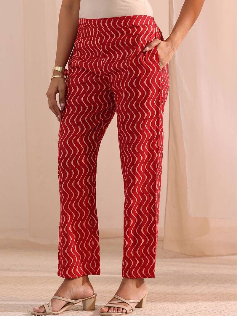 women geometric printed kurta with trousers & dupatta