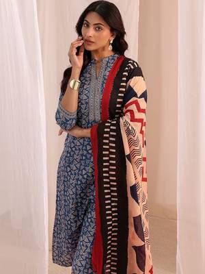 women geometric printed kurta with trousers & dupatta 6