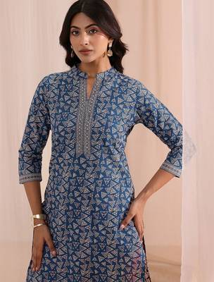 women geometric printed kurta with trousers & dupatta 7