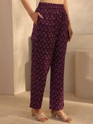 women floral printed regular kurta with trousers & with dupatta 7