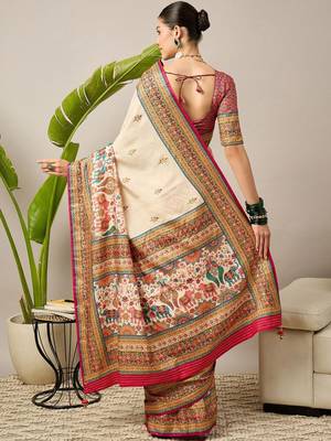 Cream ethnic motifs banarasi saree 5