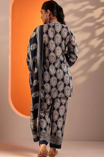 women ethnic motifs embroidered regular kurti with palazzos & with dupatta