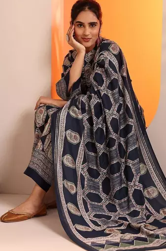 women ethnic motifs embroidered regular kurti with palazzos & with dupatta